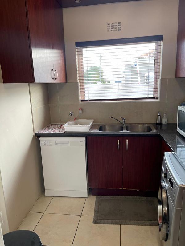 To Let 3 Bedroom Property for Rent in Sunningdale Western Cape